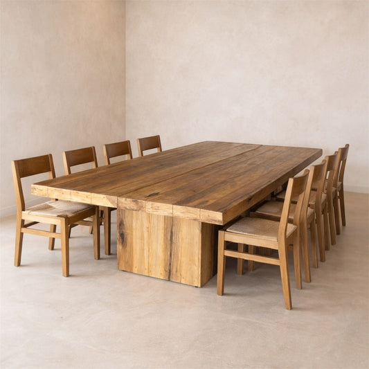 MESA DE COMEDOR A MEDIDA